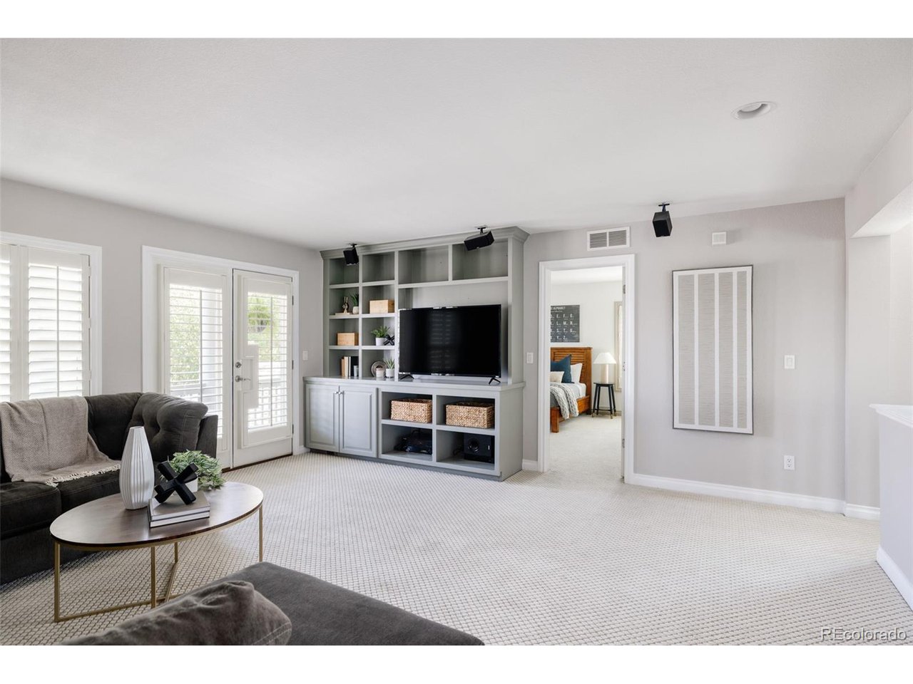 27302 E Euclid Dr