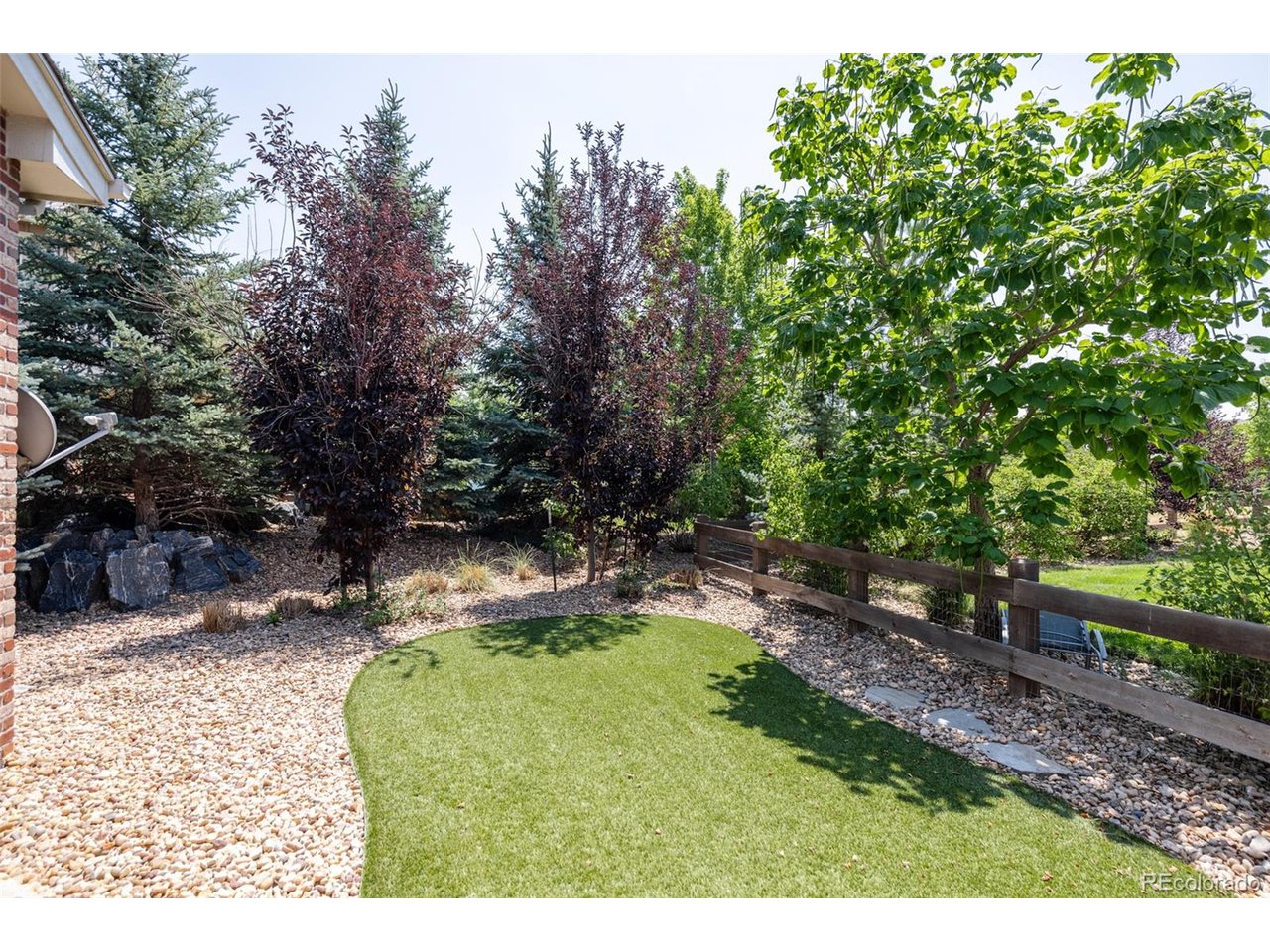 27302 E Euclid Dr