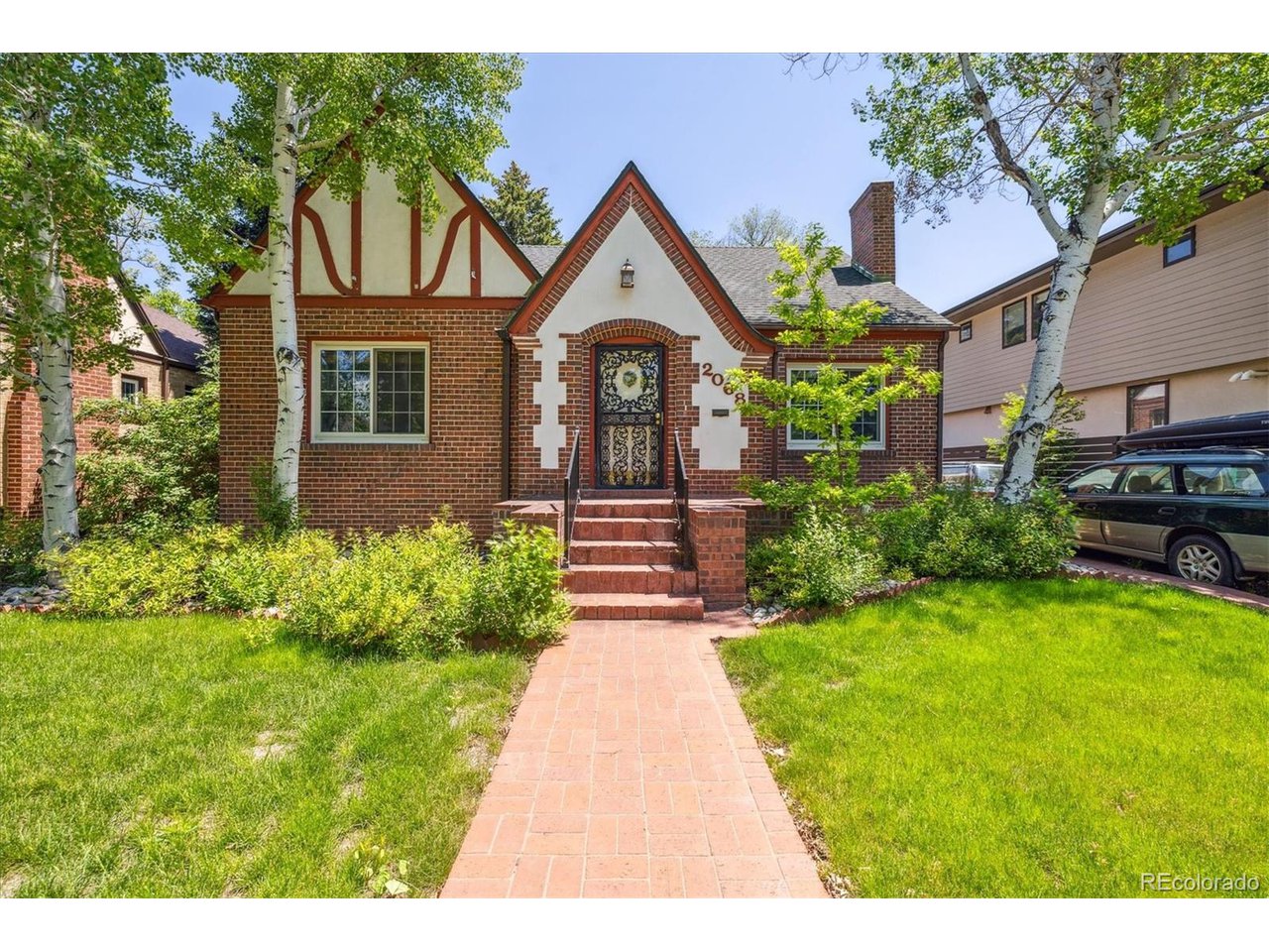 2068 Jasmine St