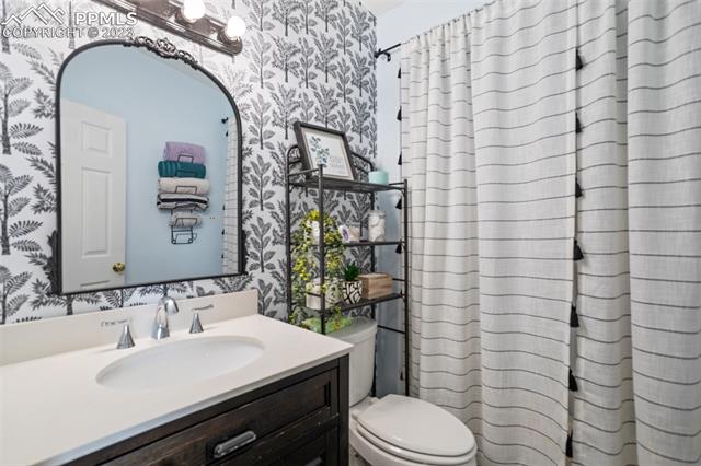 463 N Desert Cove Drive