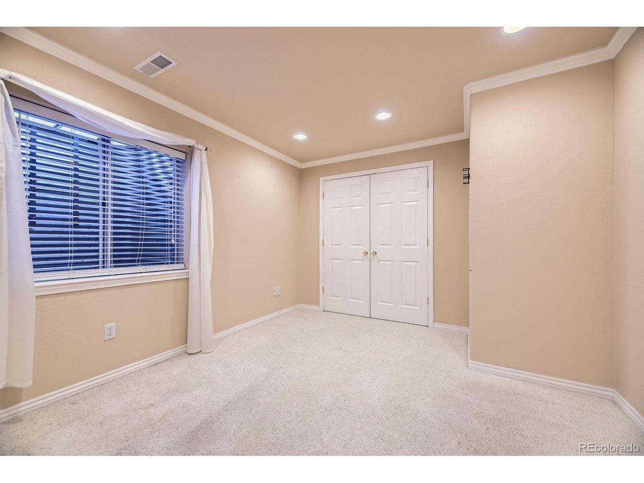 4551 S Tabor Ct