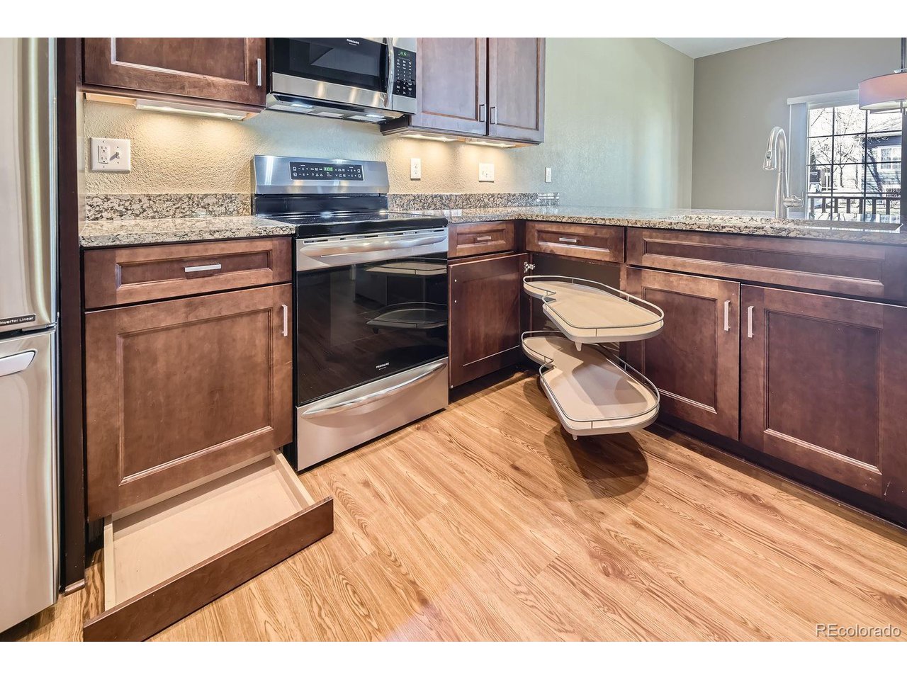 4551 S Tabor Ct