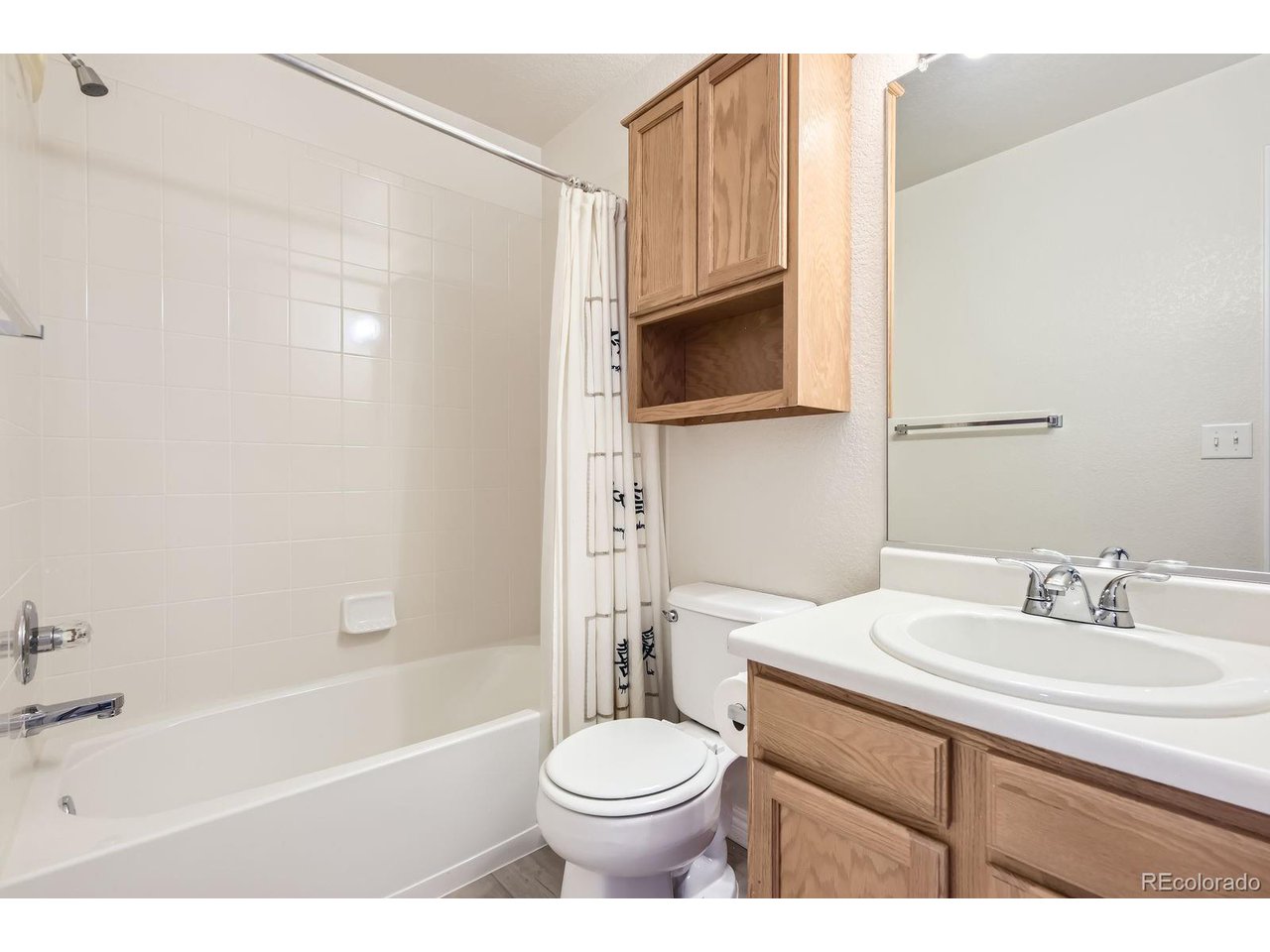 4551 S Tabor Ct