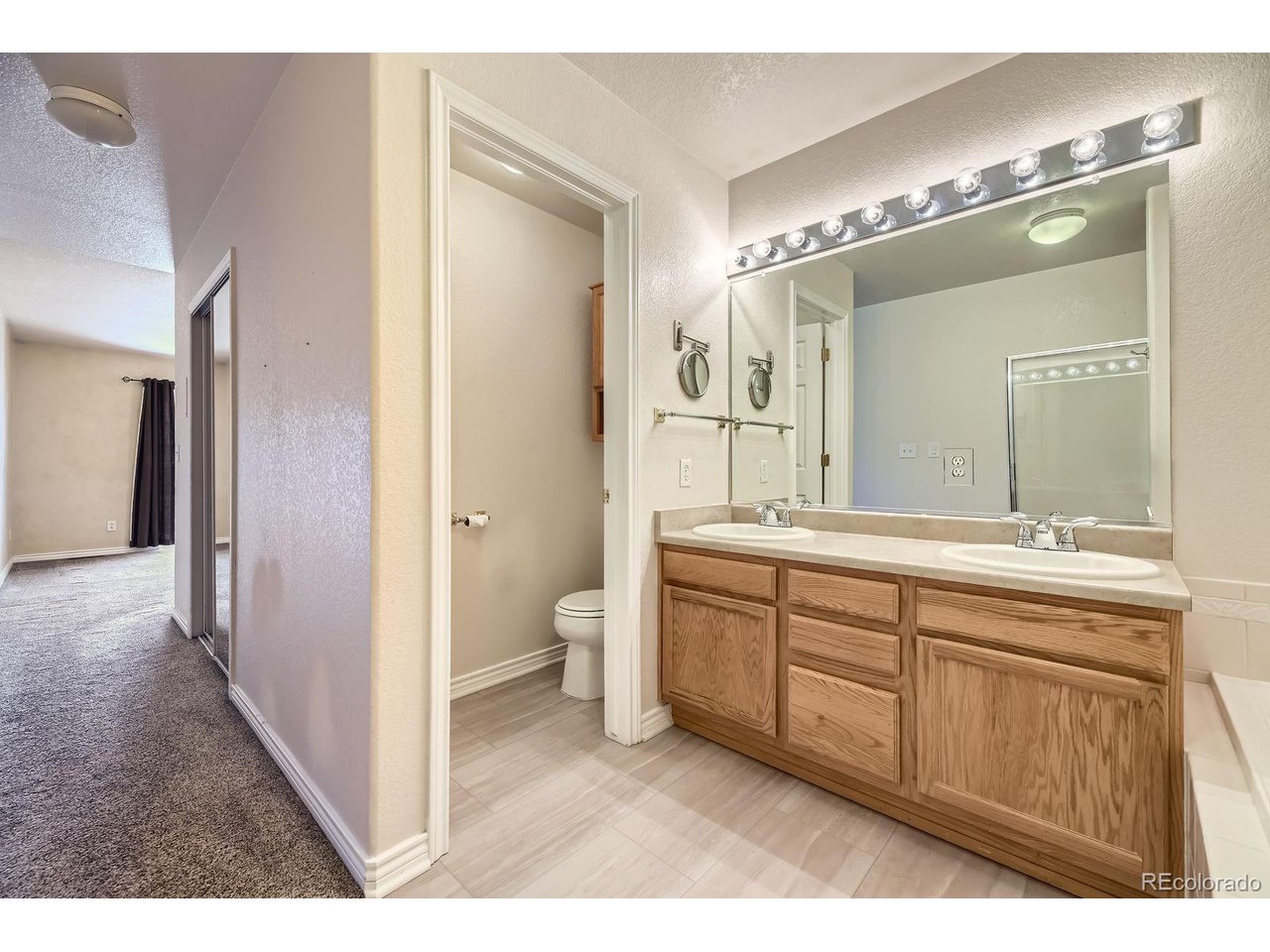 4551 S Tabor Ct