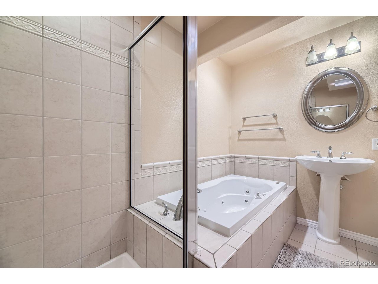 4551 S Tabor Ct