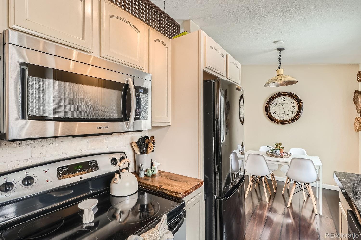 4876 S Pagosa Circle