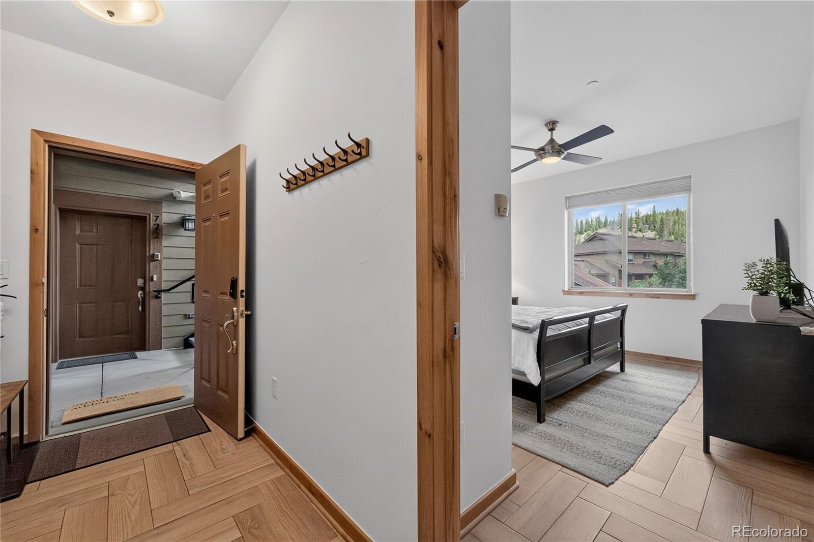 701 Trailhead Circle Unit: 721