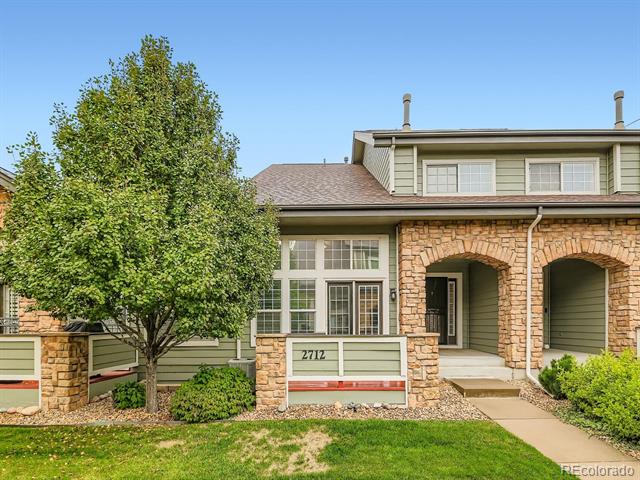 2712 W Greens Place