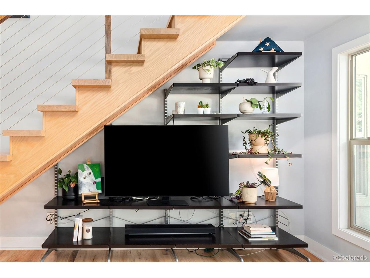 4590 Grove St