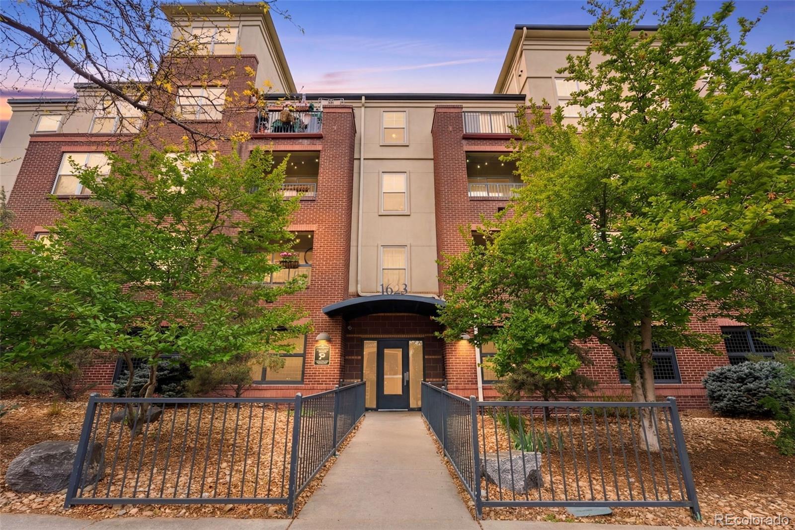 1623 Saint Paul Street Unit: 405