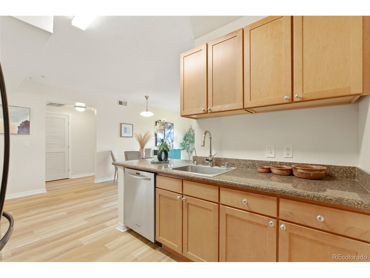 1623 Saint Paul St 405