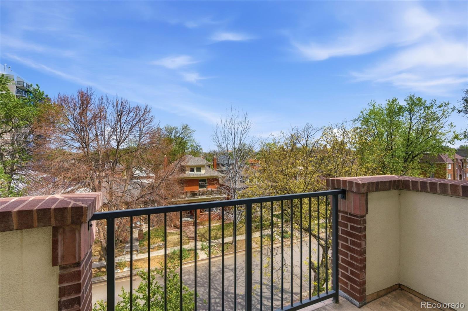 1623 Saint Paul Street Unit: 405