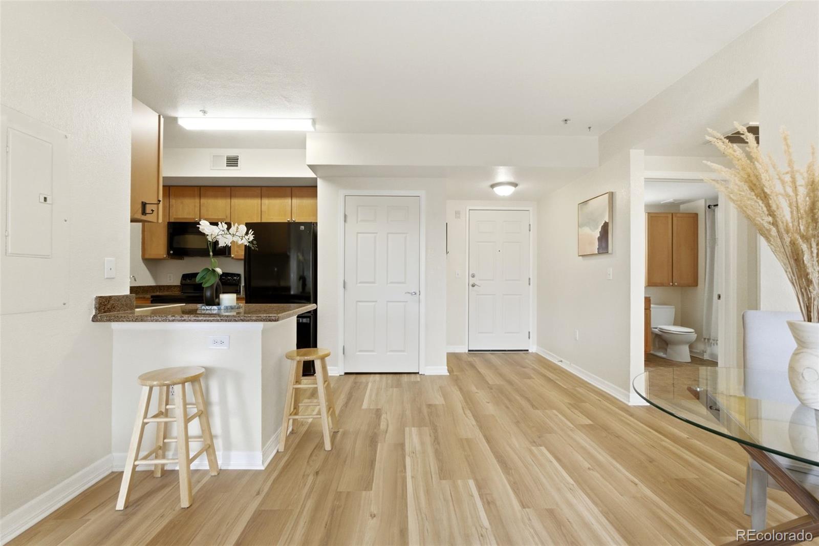 1623 Saint Paul Street Unit: 405