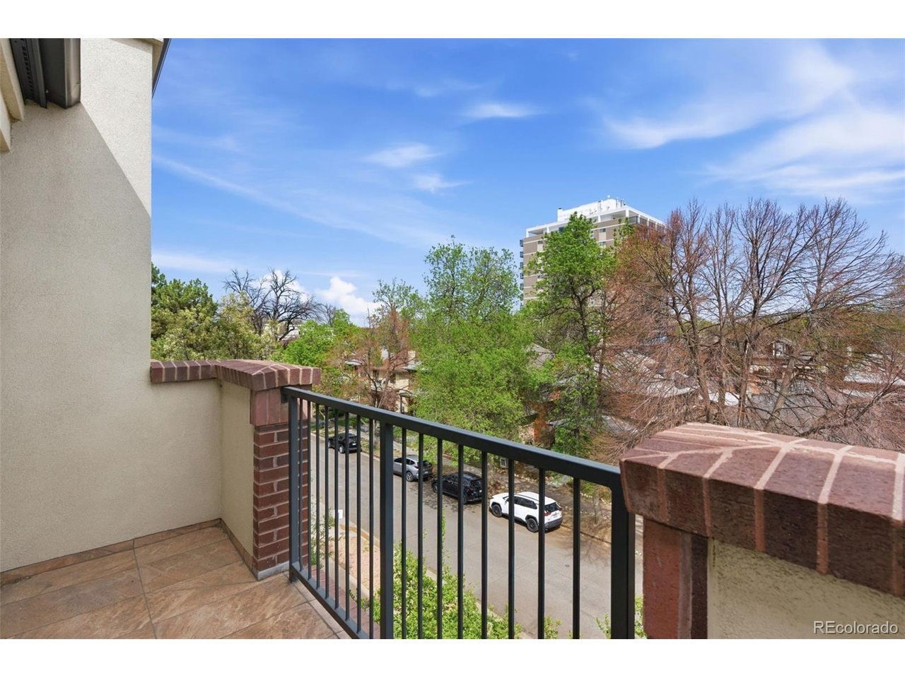 1623 Saint Paul St 405