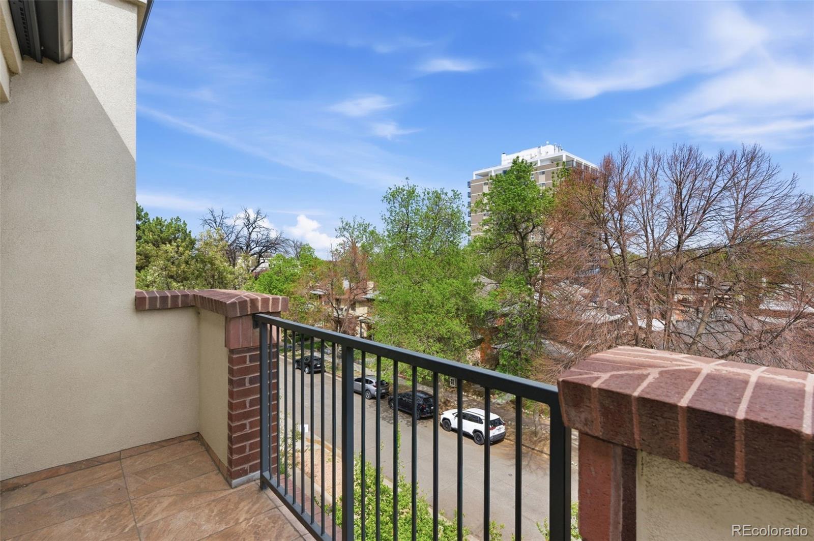1623 Saint Paul Street Unit: 405
