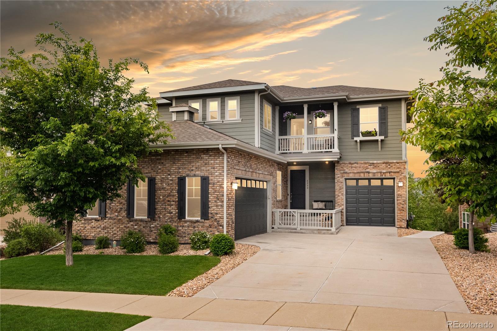 6888 S Riverwood Way