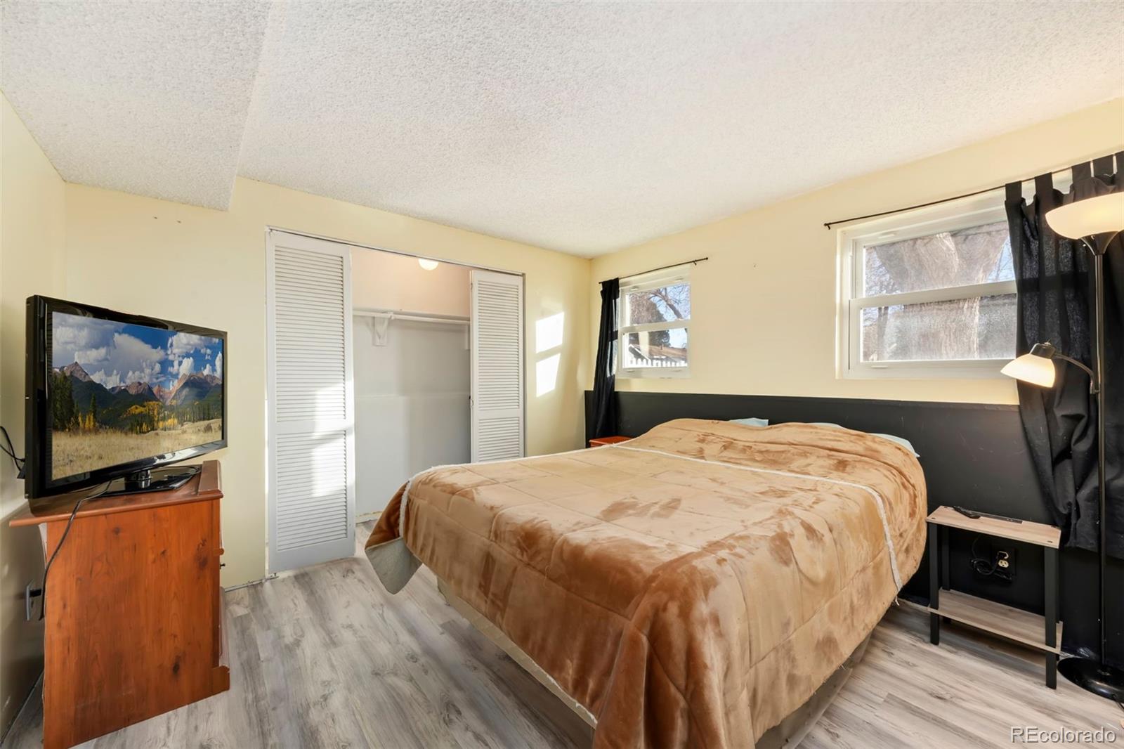 9383 W Columbia Place