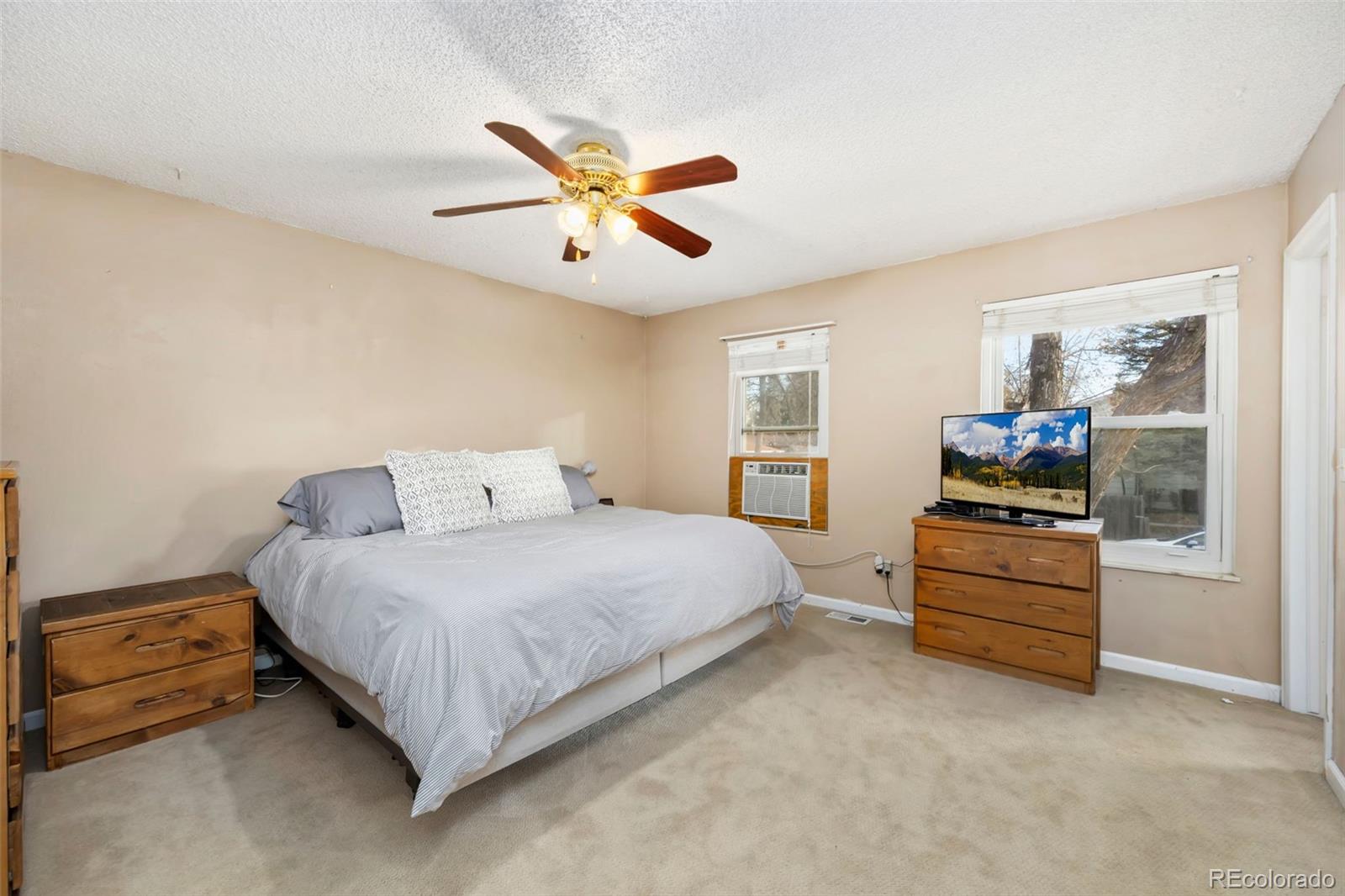 9383 W Columbia Place