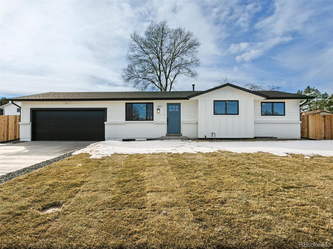 404 Helena Cir