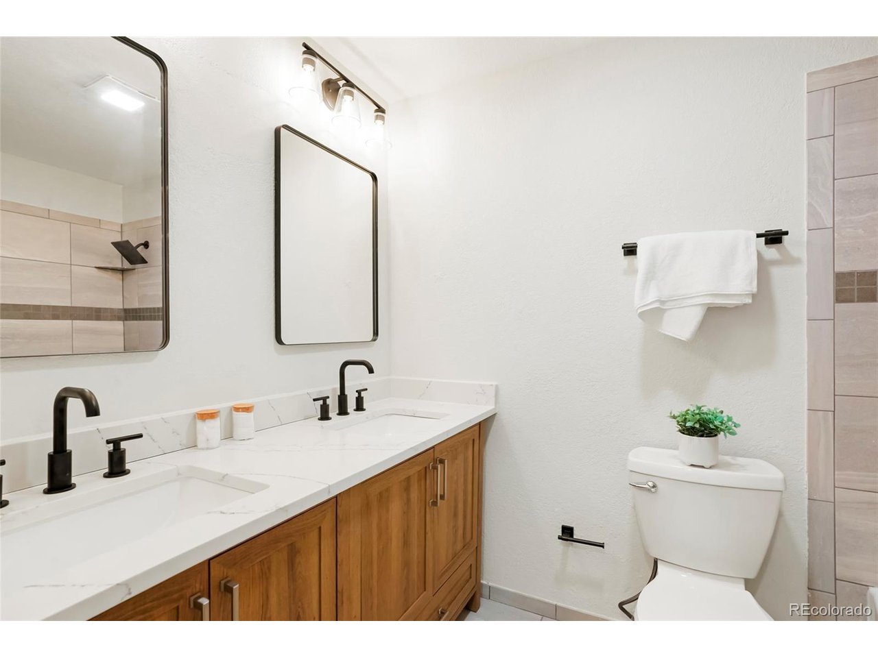 6985 Braun Ct