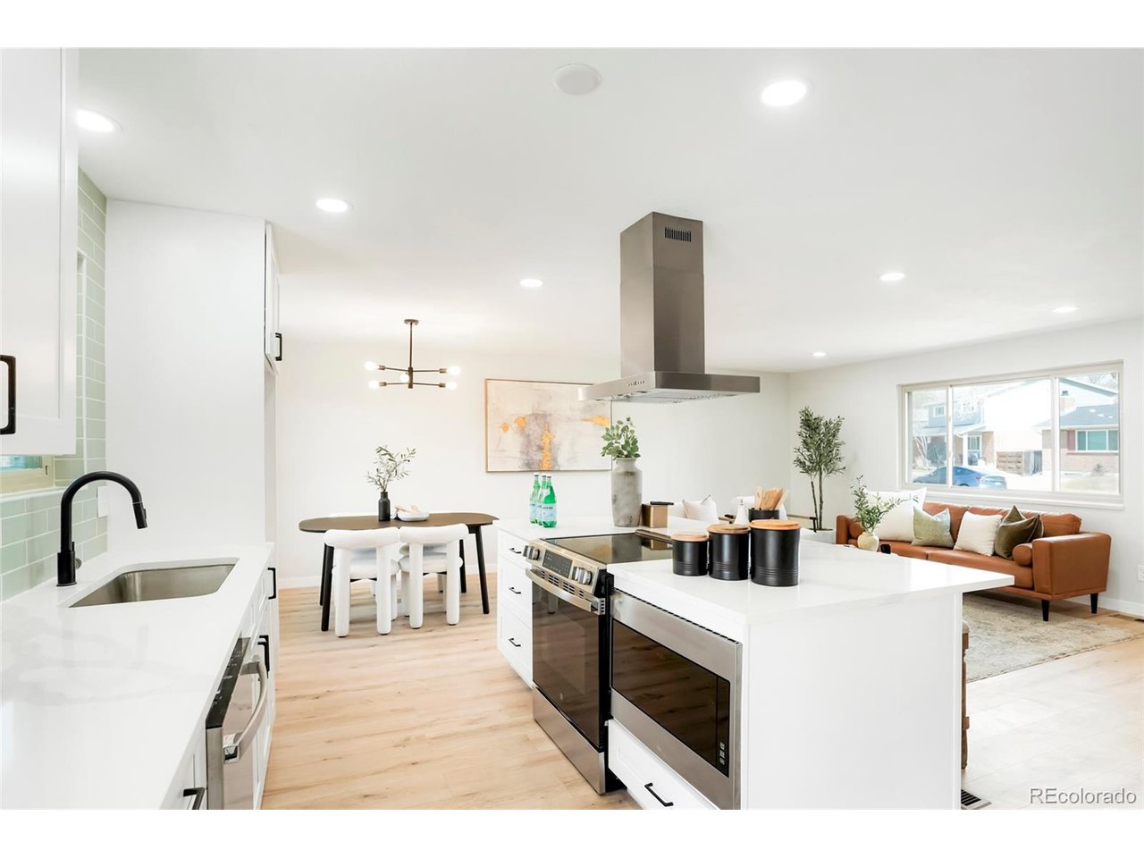6985 Braun Ct