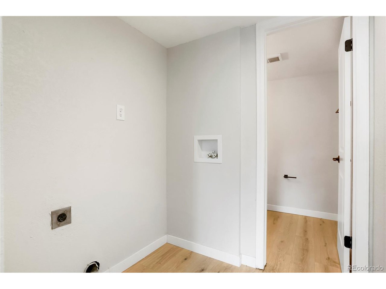 6985 Braun Ct