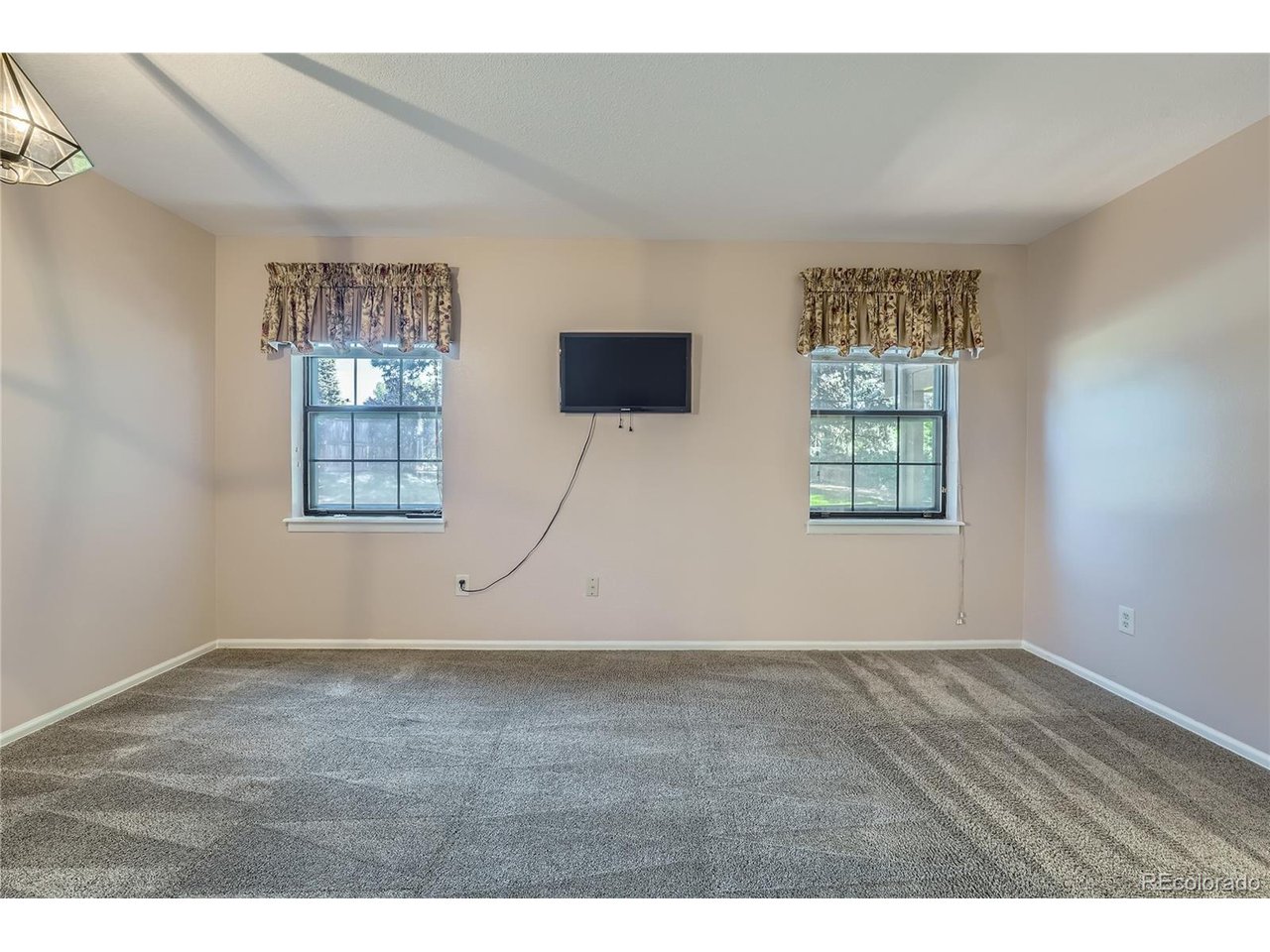 8164 Flower Cir