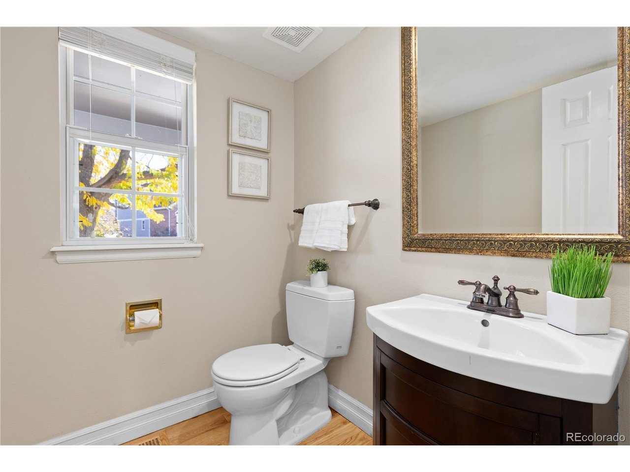 10015 Hughes Pl Highlands Ranch