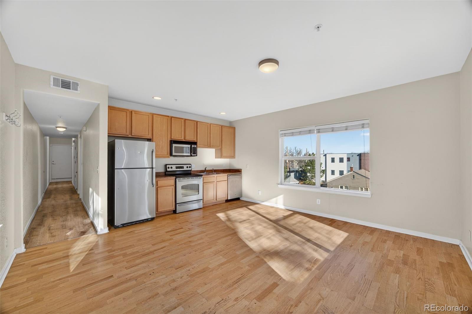 2389 S High Street Unit: 4