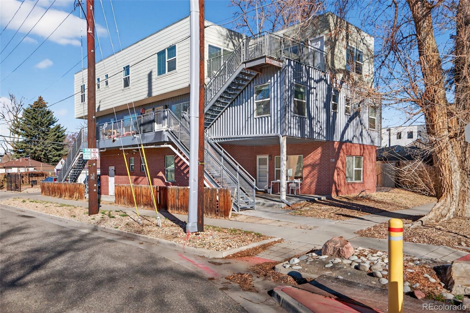 2389 S High Street Unit: 4