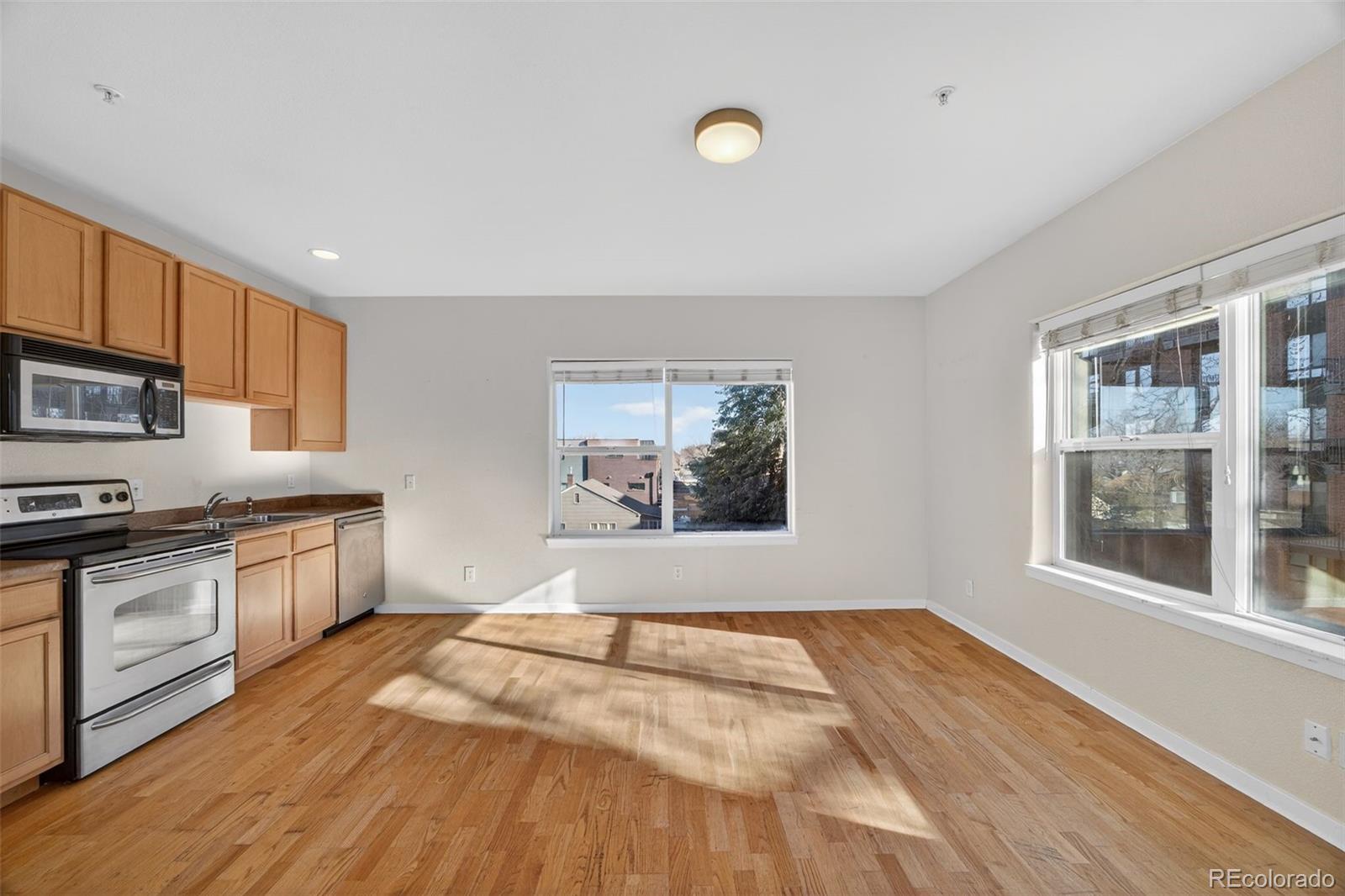 2389 S High Street Unit: 4