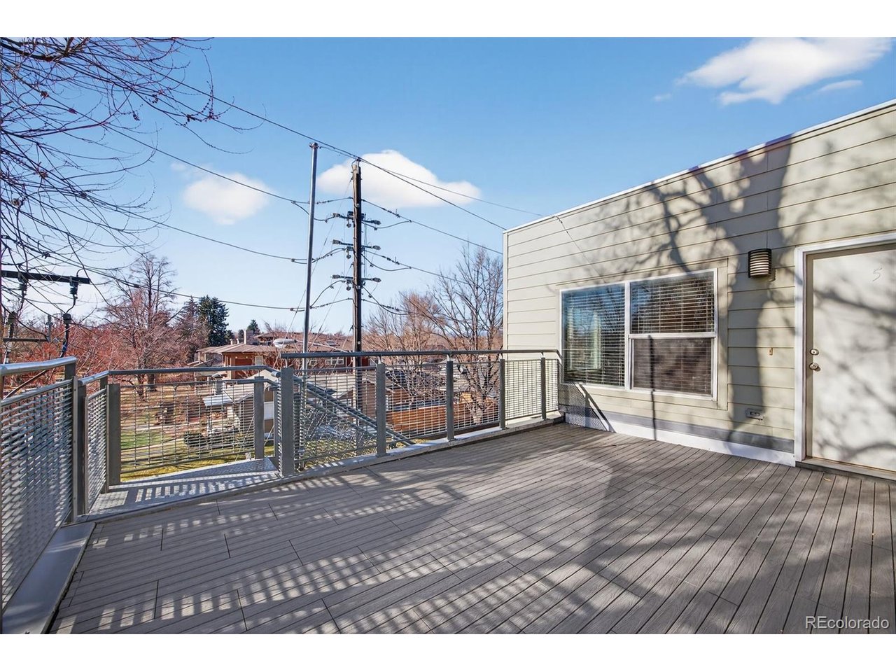 2389 S High St 4