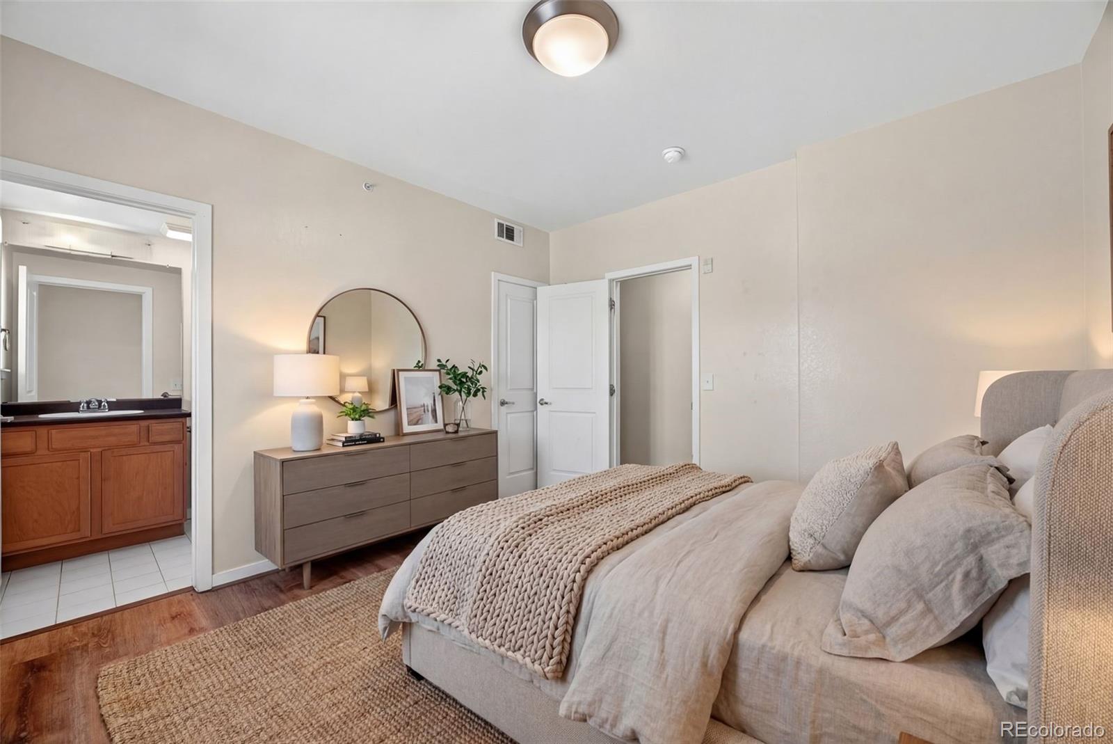 2389 S High Street Unit: 4