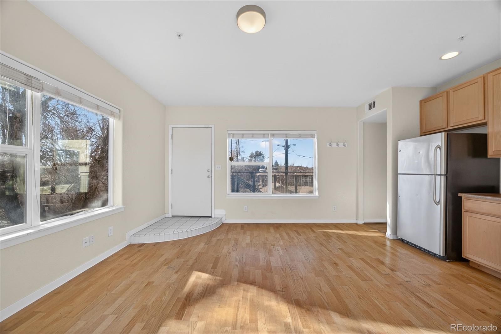 2389 S High Street Unit: 4