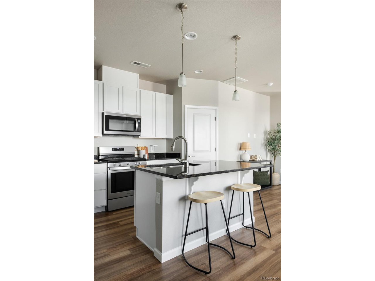 19722 W 93rd Pl E