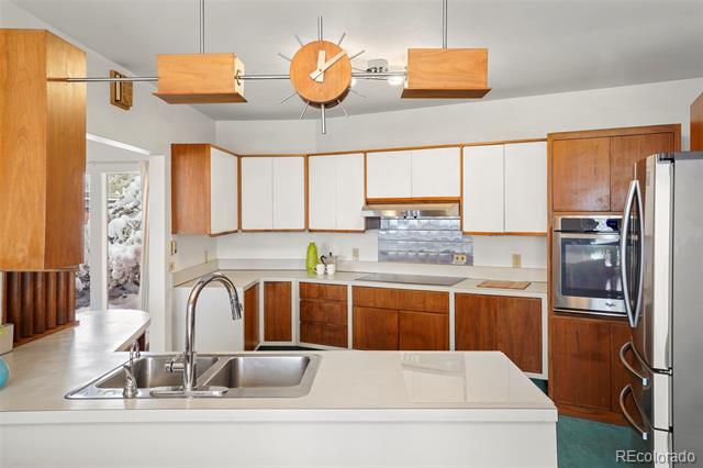25 Hillside Drive