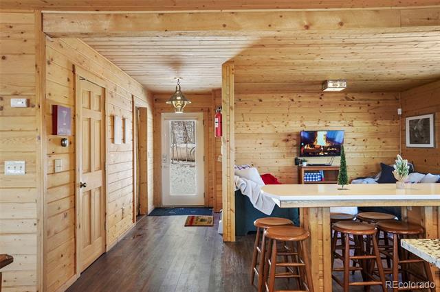 Meadow + Mountain Lodge