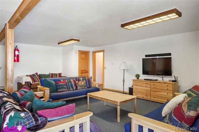 Meadow + Mountain Lodge