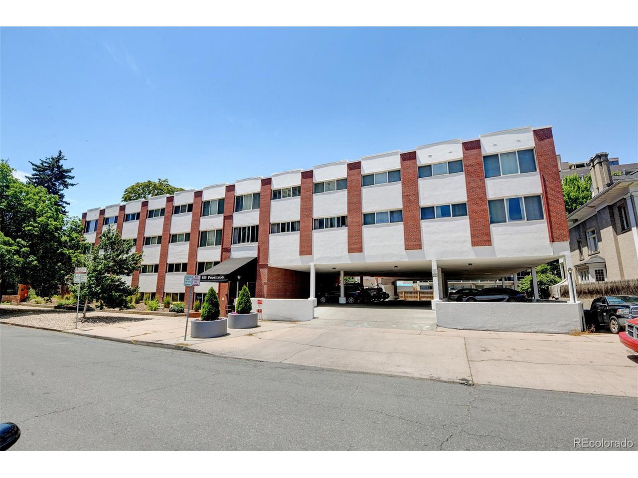 855 N Pennsylvania St 310