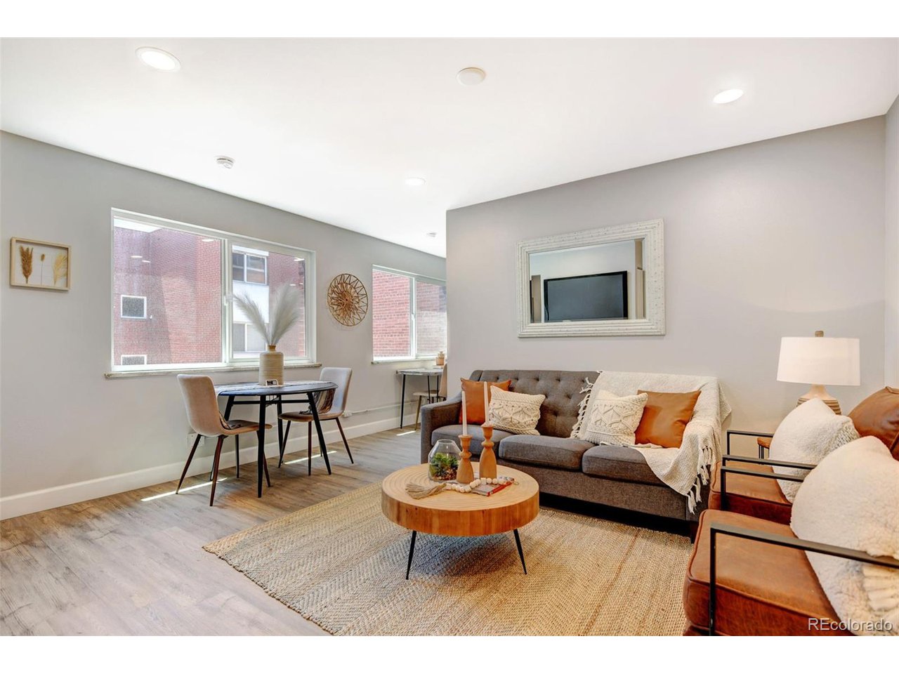 855 N Pennsylvania St 310