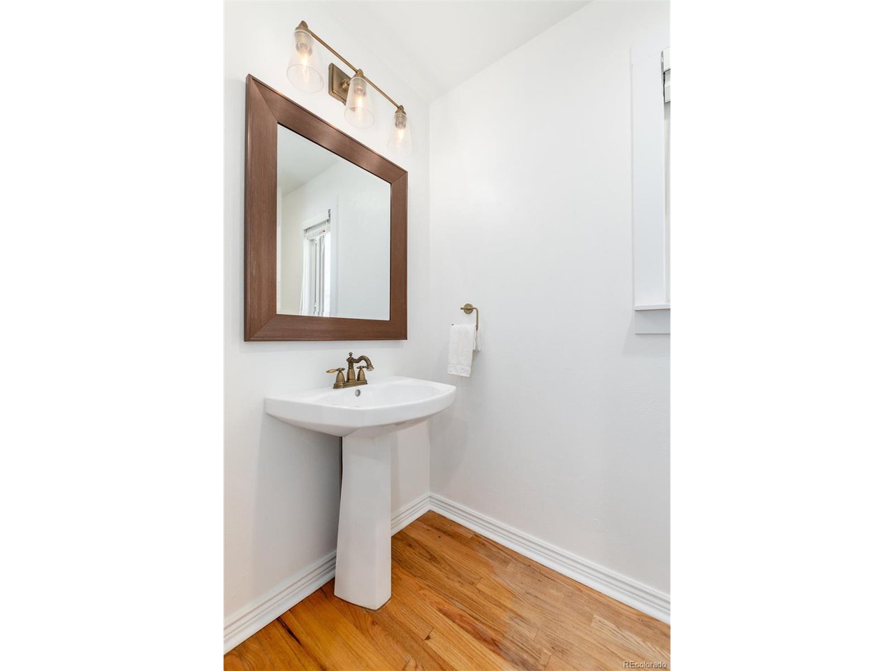 3371 S Elm St