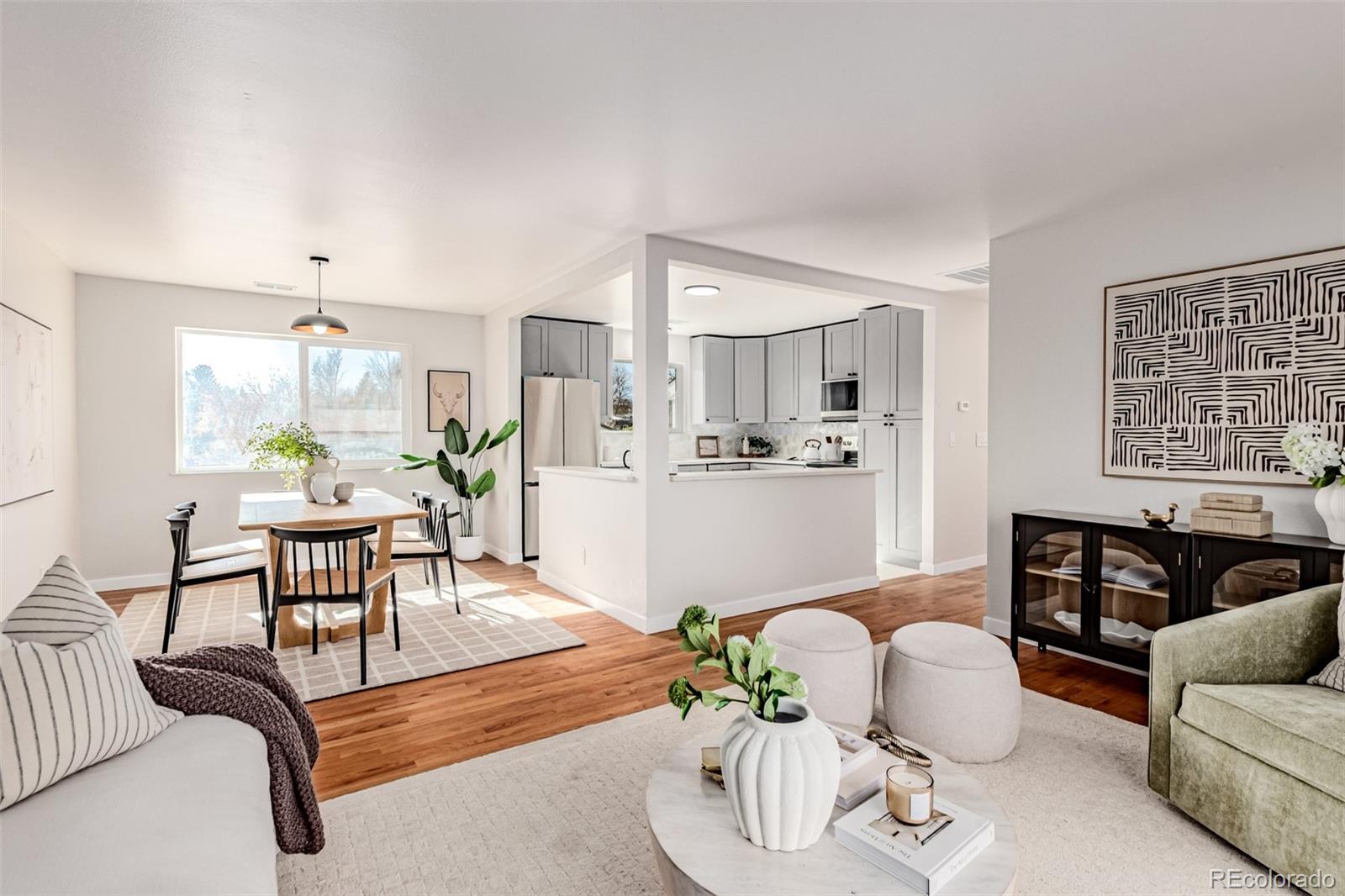 1997 E Euclid Avenue