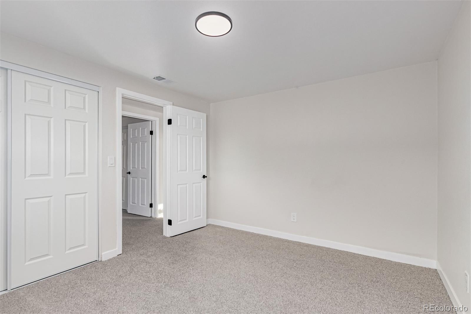 1997 E Euclid Avenue