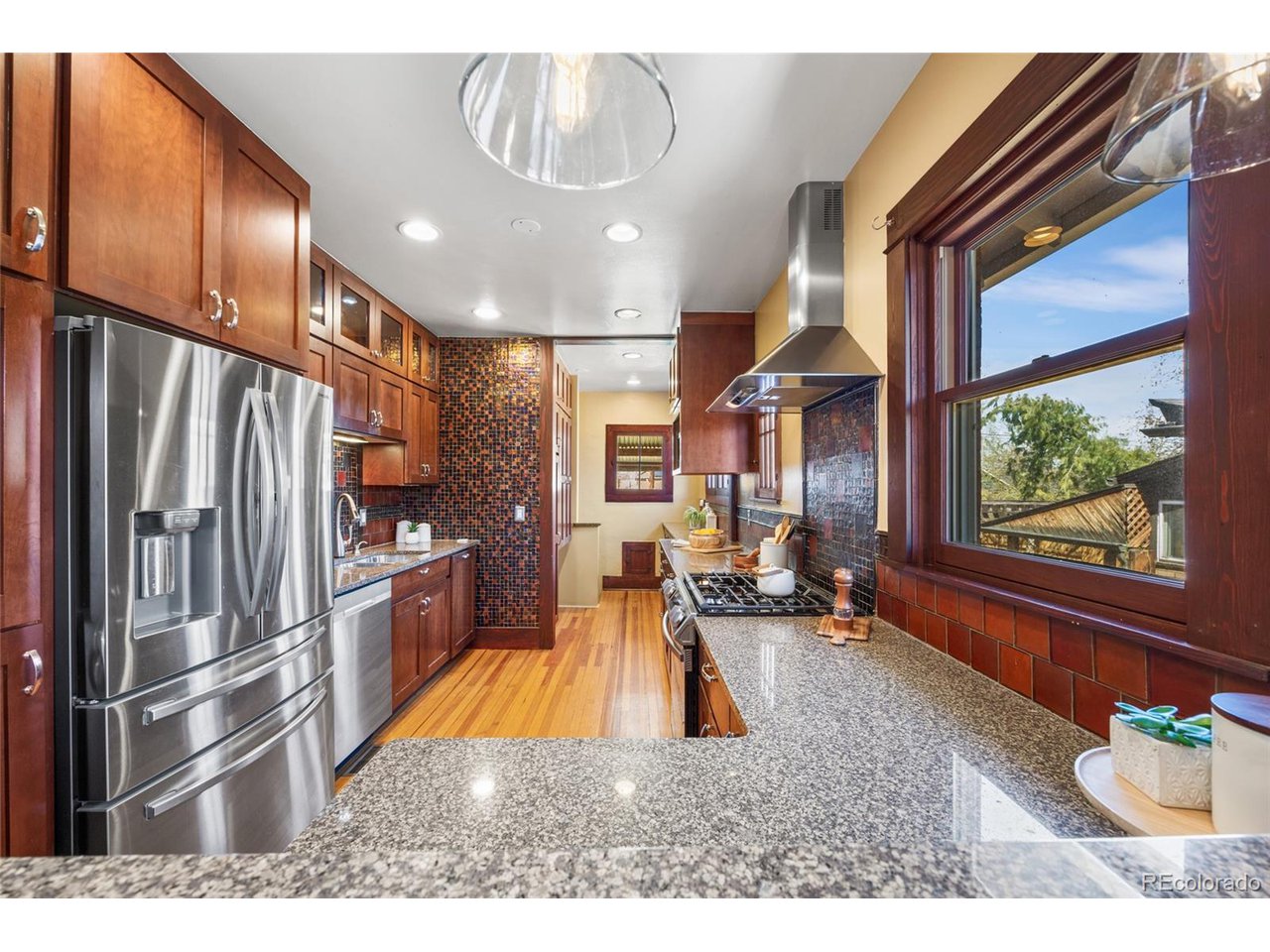 3153 W Denver Pl