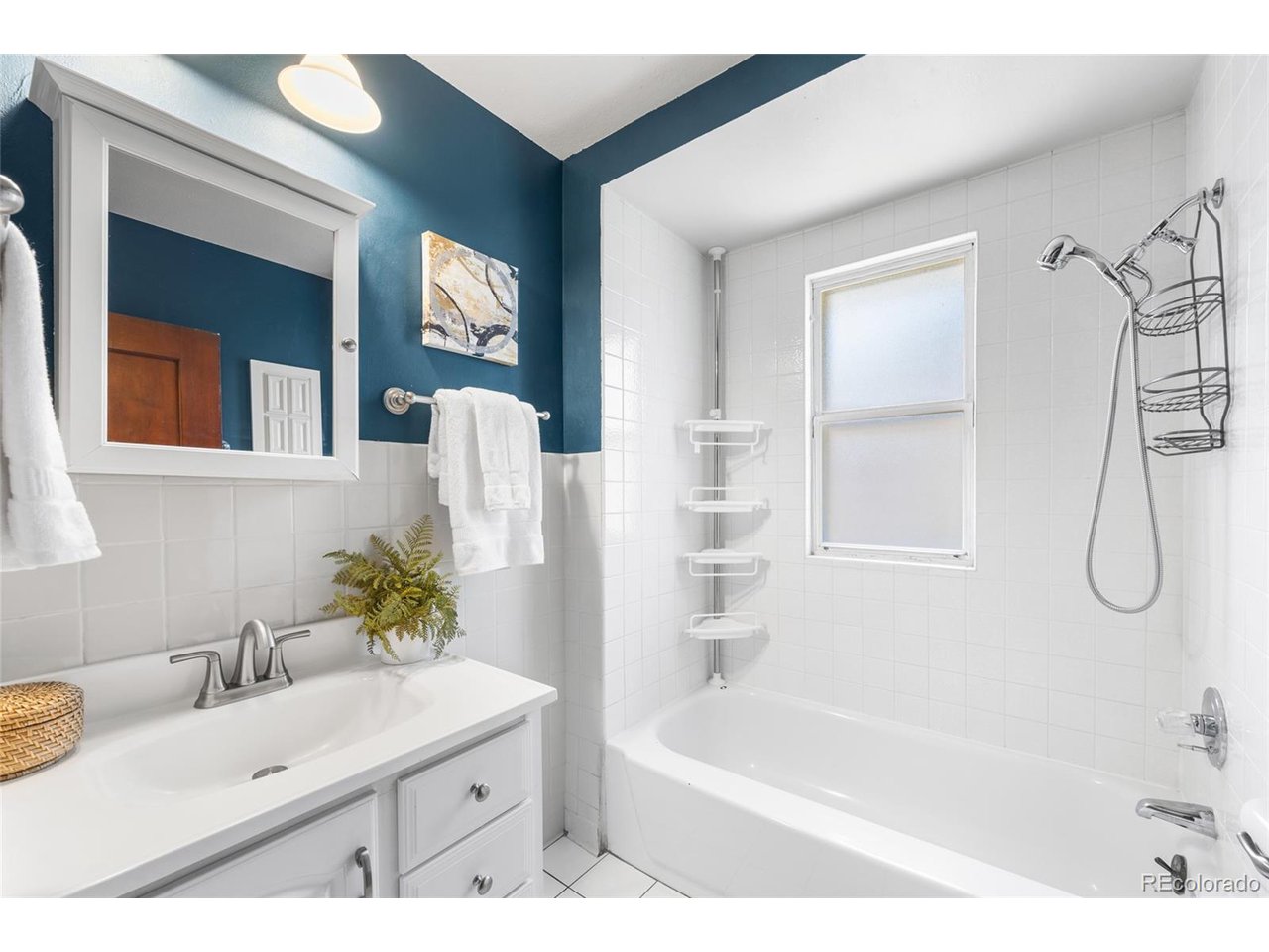 3153 W Denver Pl