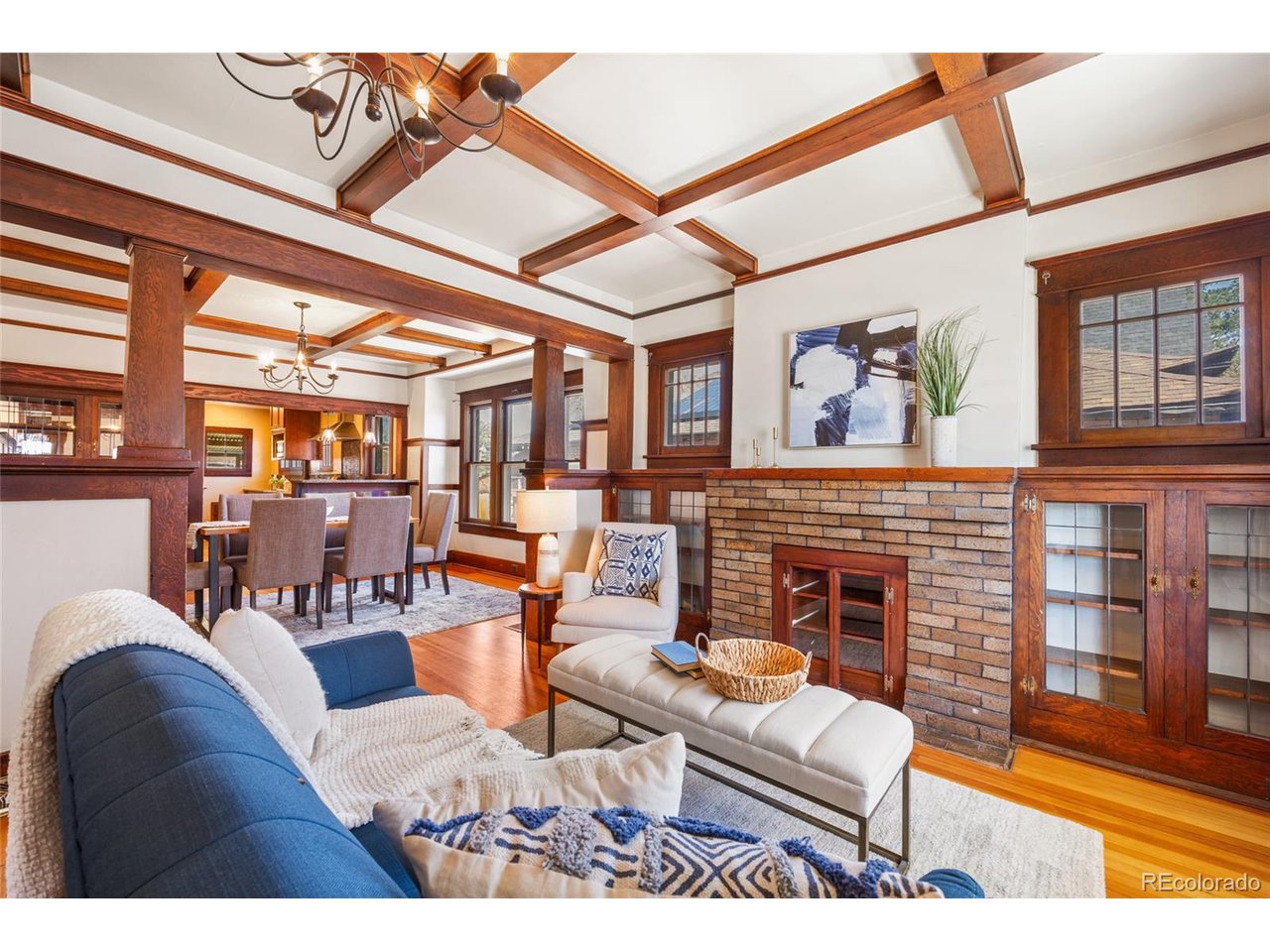 3153 W Denver Pl