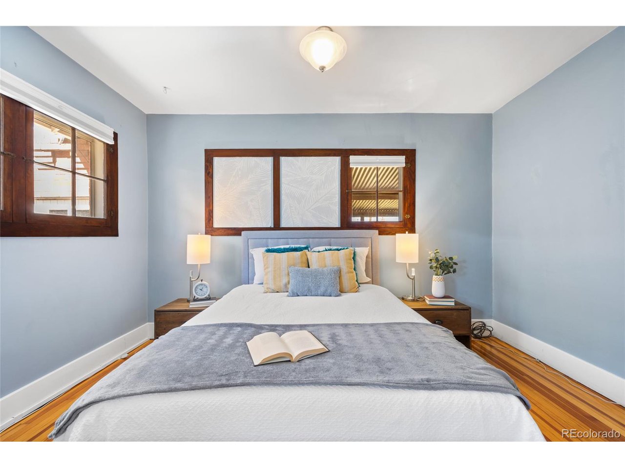 3153 W Denver Pl