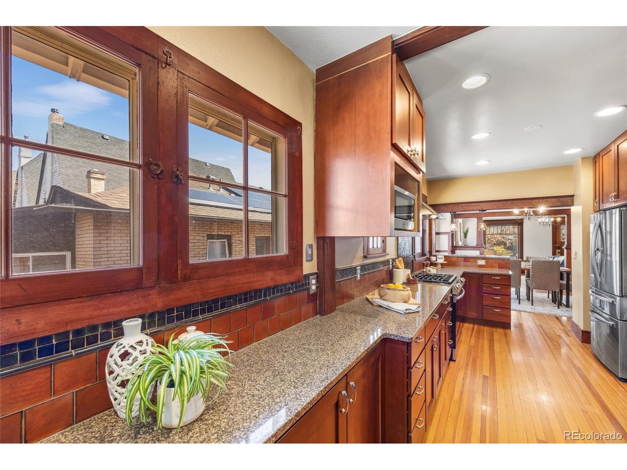 3153 W Denver Pl