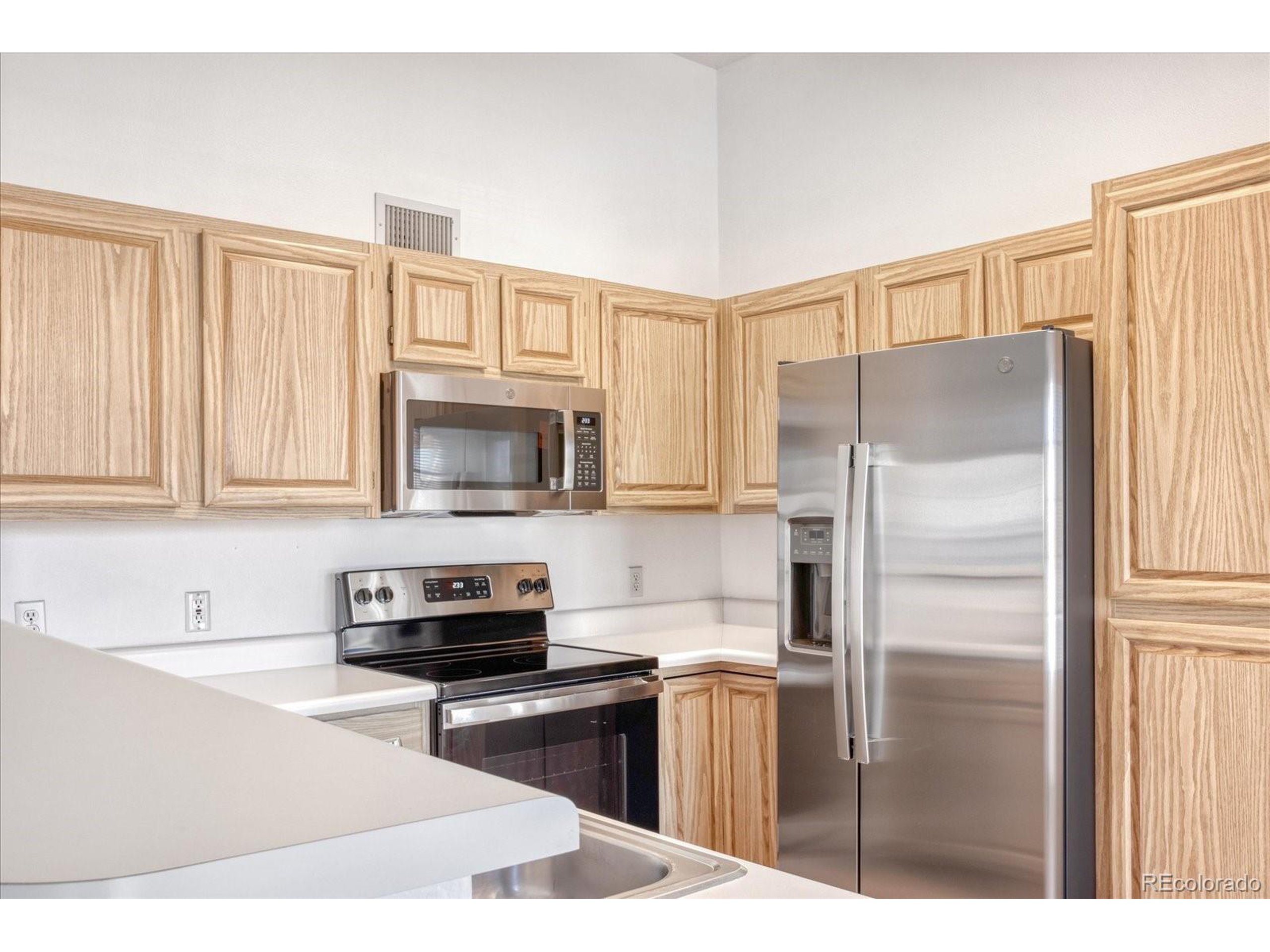 1110 Opal St 201