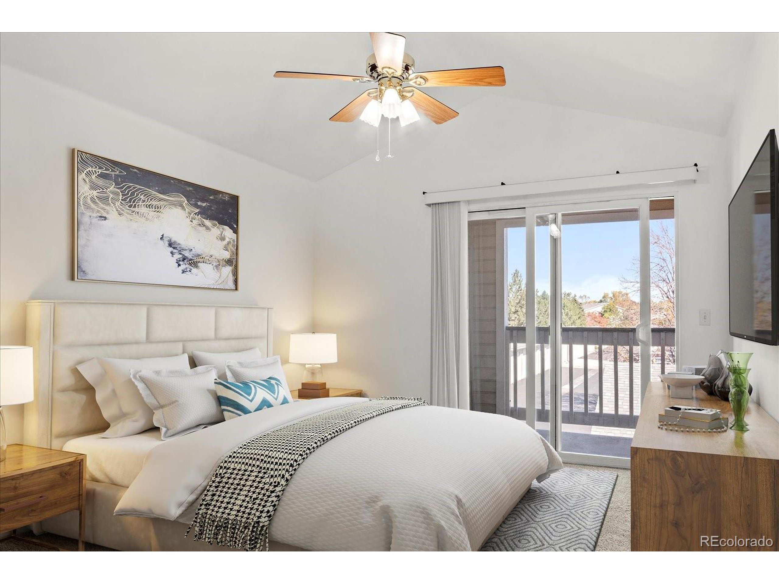 1110 Opal St 201